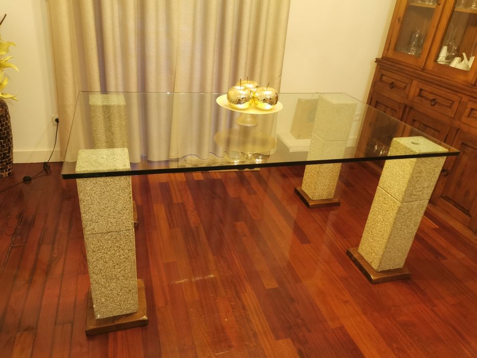 Mesa de sala em vidro temperado