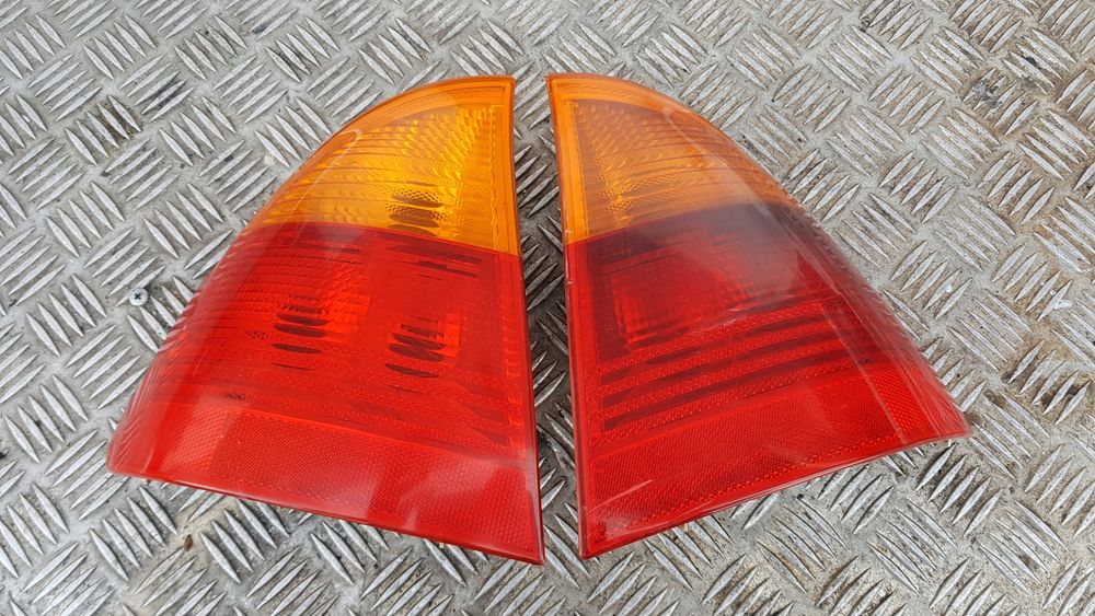 Bmw E46 Kombi Lampa Prawa Tył Tylna Komplet