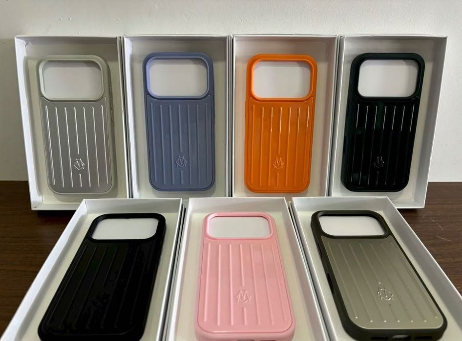 Чохол на iPhone Rimowa 17 pro max кейс римова асортимент кейсів