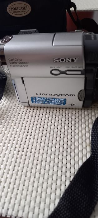 Продам видеокамеру ' sony"