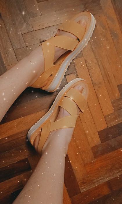 Босоніжки жіночі 38 розмір