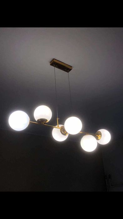 Złota lampa kule na pilota.