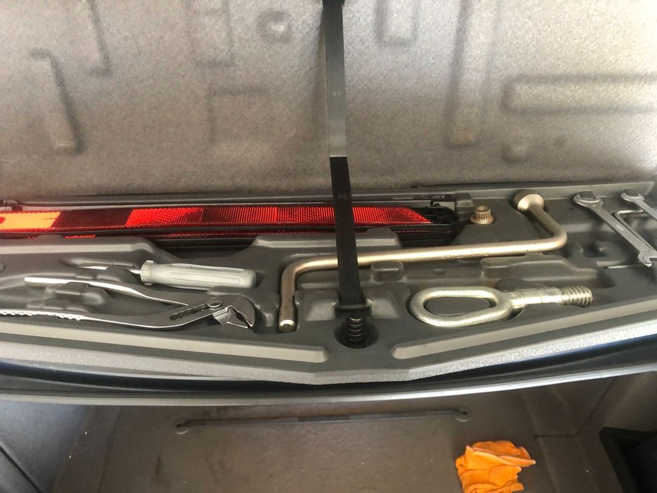 BMW 525d ano 2002 todo ele em muito bom estado e com poucos Km