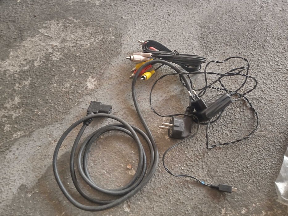 Various Cables438006892955576321