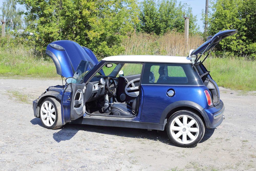 Mini Cooper R50 2002 года. Кожа