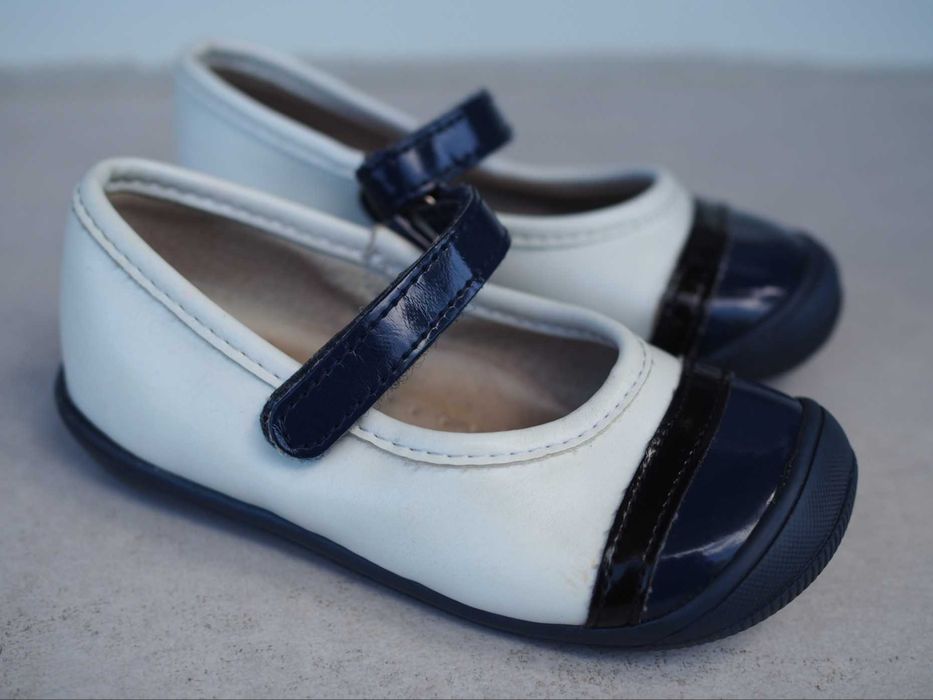 Buty, balerinki Kornecki dla dziewczynki. R. 23. Zadbane!