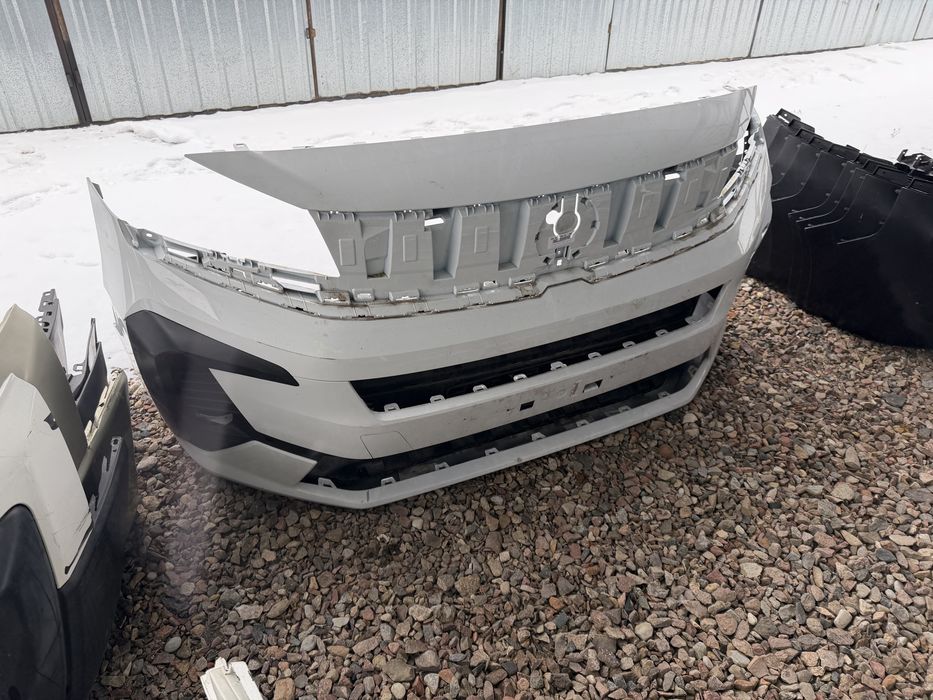 Zderzak przedni przód Vivaro Zafira Jumpy Expert lift 24-