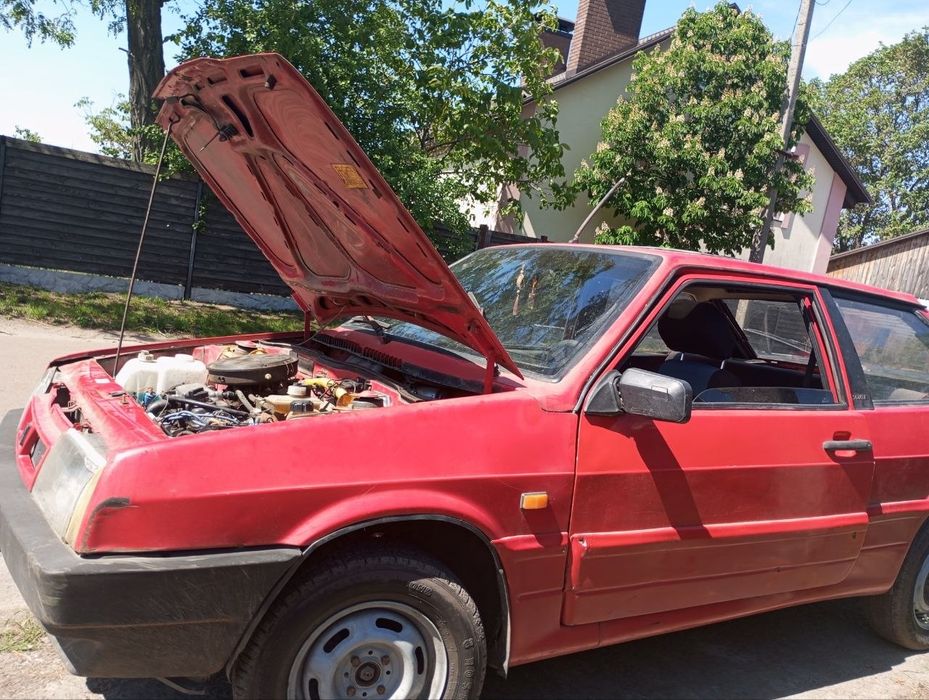 Продам VAZ 2108.