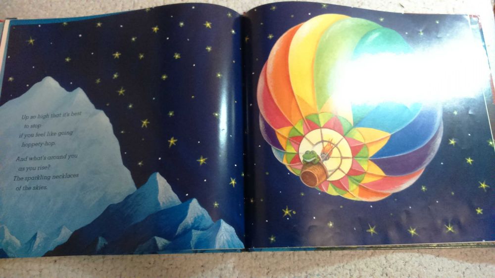 Книга дитяча в твердій обкладинці The world Champion of Staying Awake