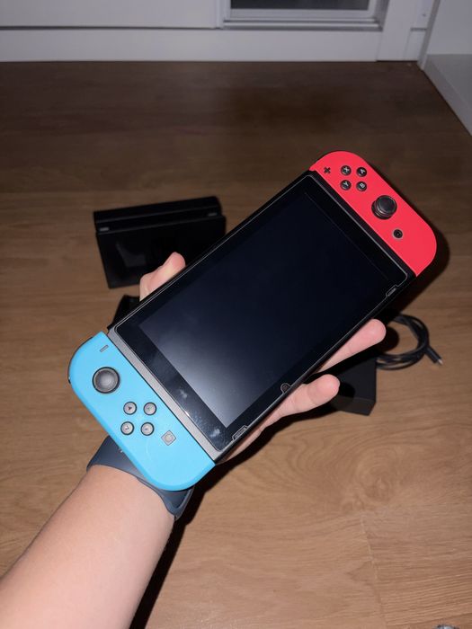 Nintendo Switch V2