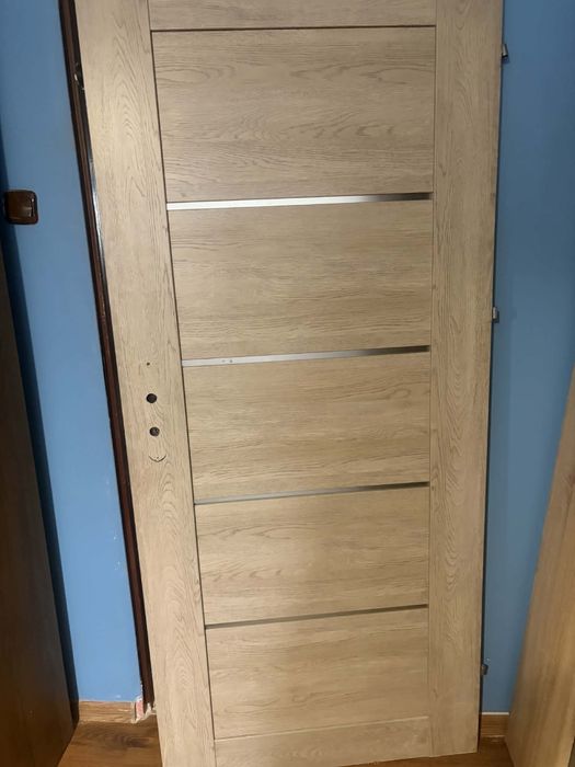 Drzwi wewnetrzne prawe gratis