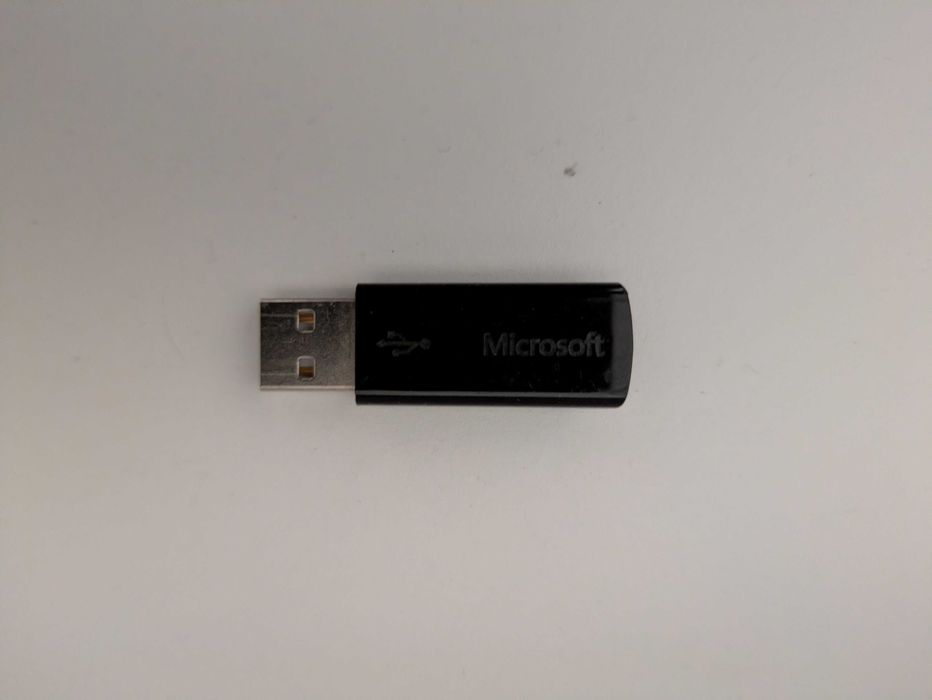 Microsoft Wireless Comfort Desktop 5050 Teclado + Rato Wireless