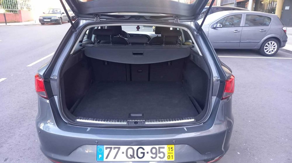 Seat Leon 1.6TDI 105cv AC  2015