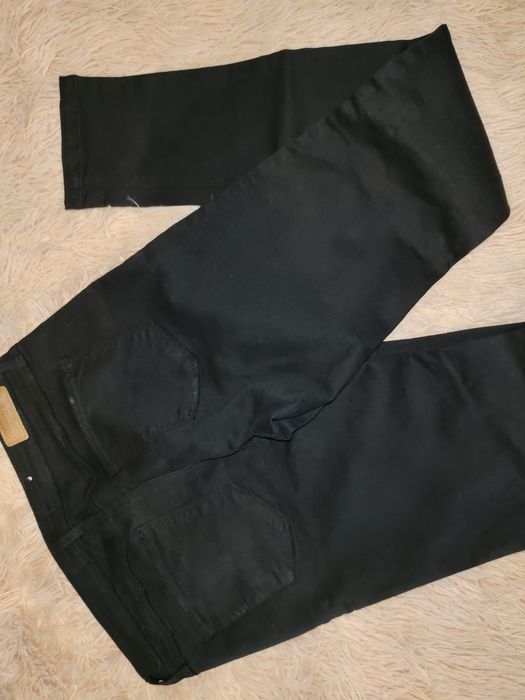 Джинси на підлітка