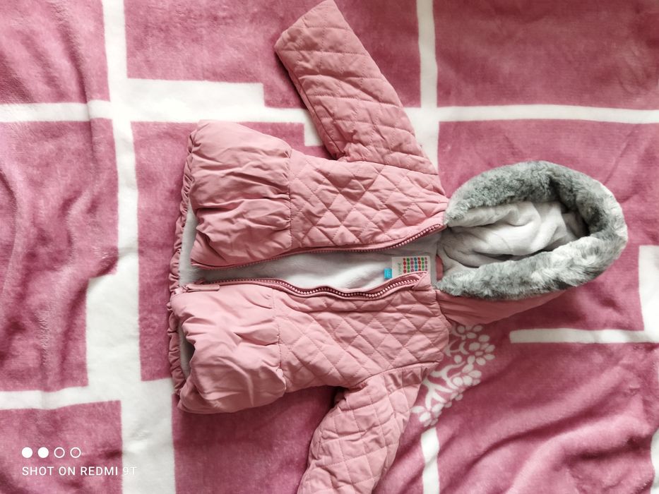 Теплая курточка для девочки