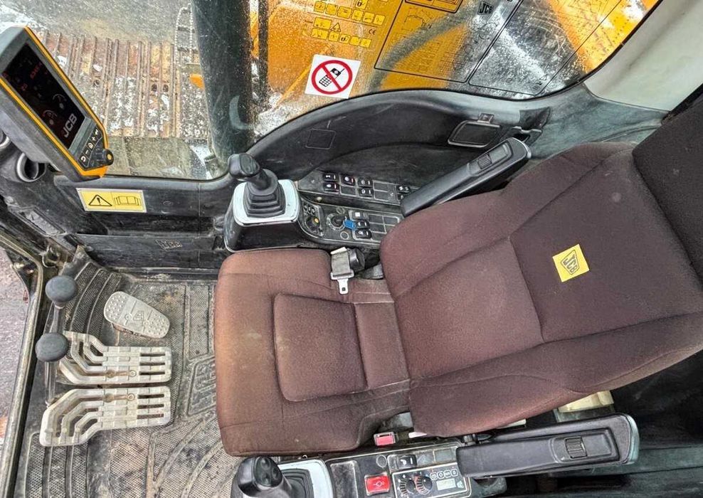 JCB145, Гусеничний екскаватор JCB 145 LC, JCB