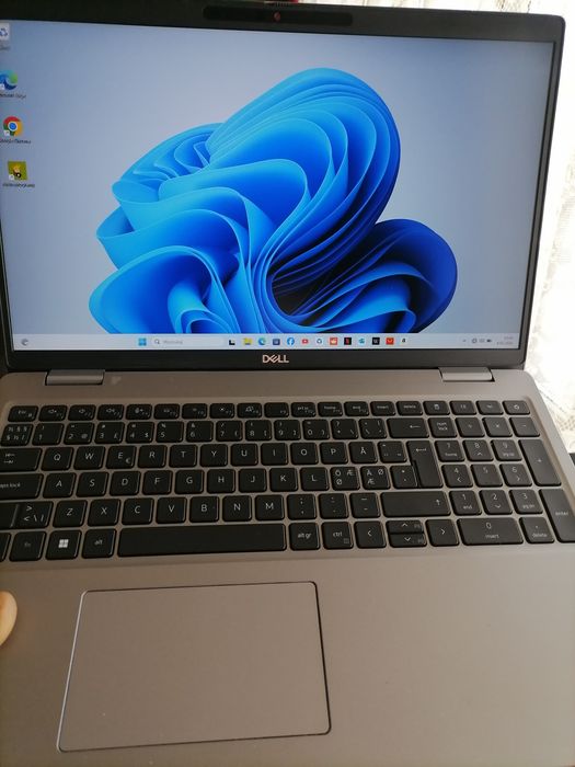 Dell Latitude 5521 WIN 11 NVIDA MX 450 i7 11850H 16GB 640GB SSD NOWA B