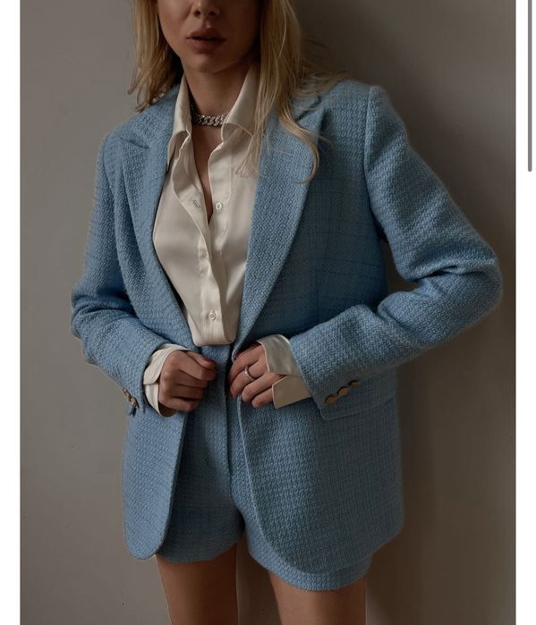 Твідовий костюм блакитний