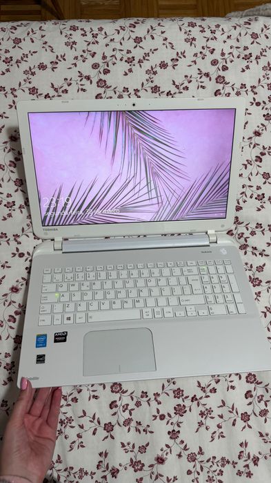 Portátil Toshiba Satellite L50-B-2FT
