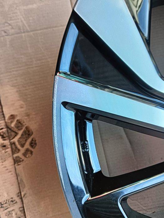 Sprzedam Oryginalna Alufelga Nissan 20" 8j ET40
