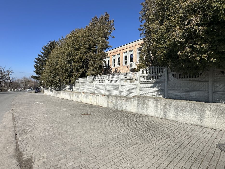 Здається в оренду виробниче приміщення.