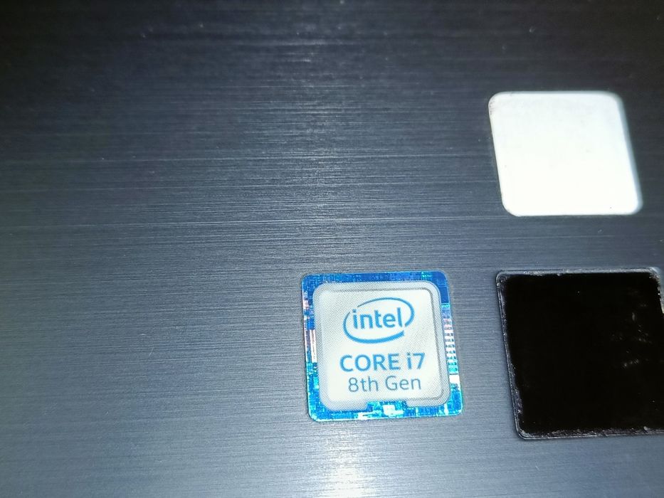 Ноутбук Fujitsu Lifebook U758 / i7-8550U / 8 gb ddr4 / 256 gb / 1 gb