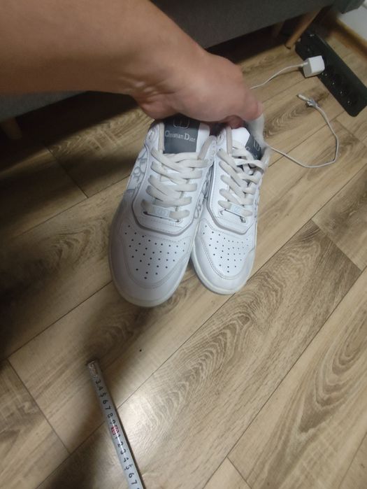 świetne piękne damskie trampki, rozmiar 39.wkładka 24,5-25 cm.