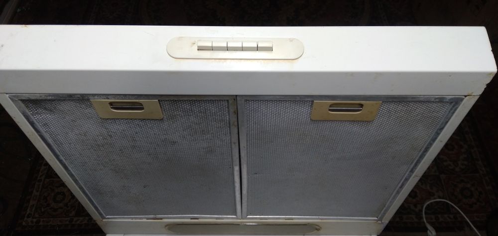 Витяжка кухона 60см.