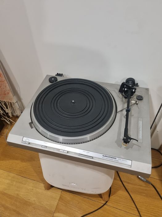 Gira discos  grundig ps 3500