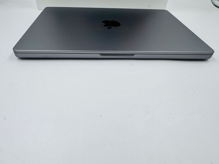Apple MacBook Pro 16 2021 M1 Pro 32GB RAM 1TB SSD Space Gray IL7630