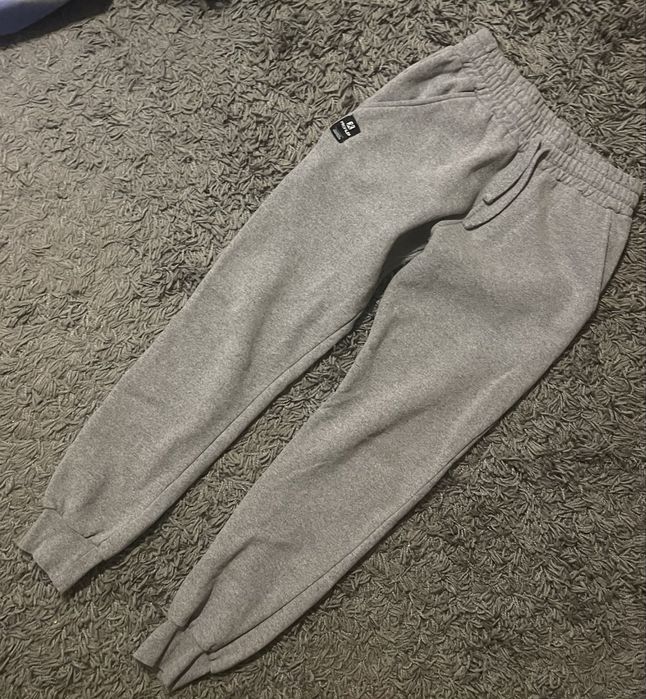 Теплые спортивные штаны profiler