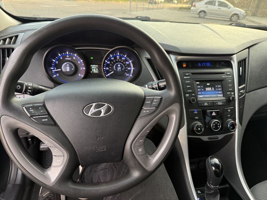 Продама Hyundai Sonata 2013 рік