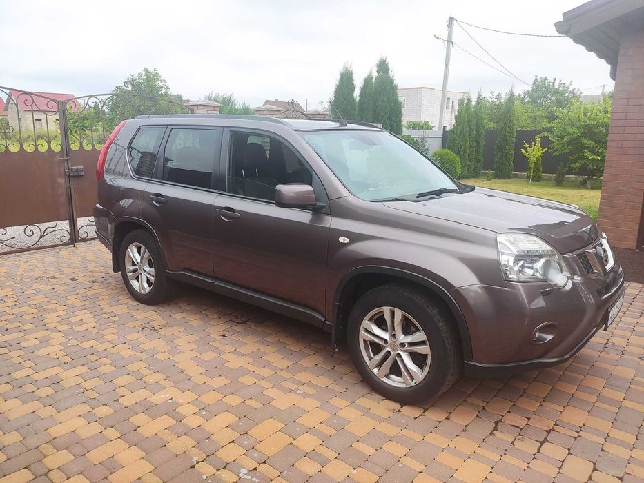 продам автомобіль Nissan