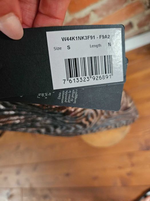 cekinowa sukienka GUESS rozmiar S