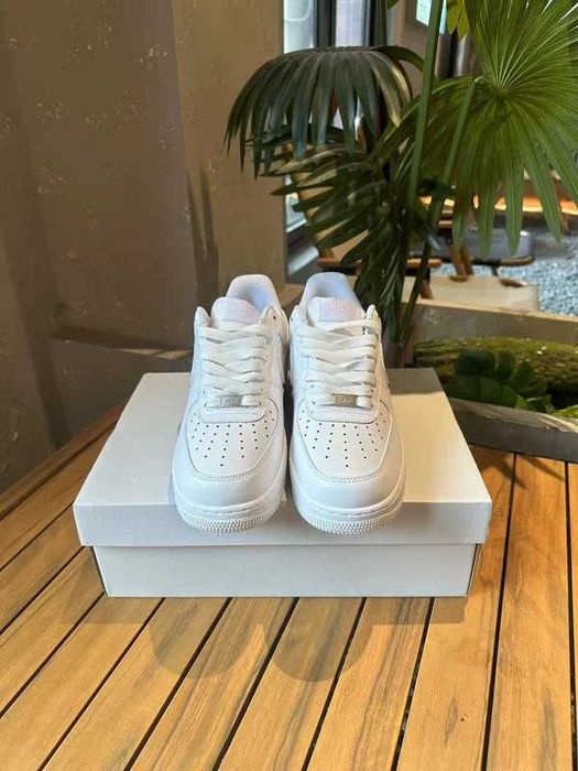 Nike Air Force 1 w kolorze białym  44