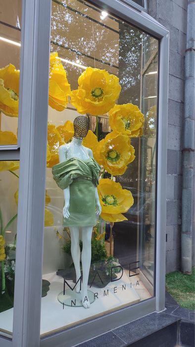 Квіти гіганти Метелики гіганти