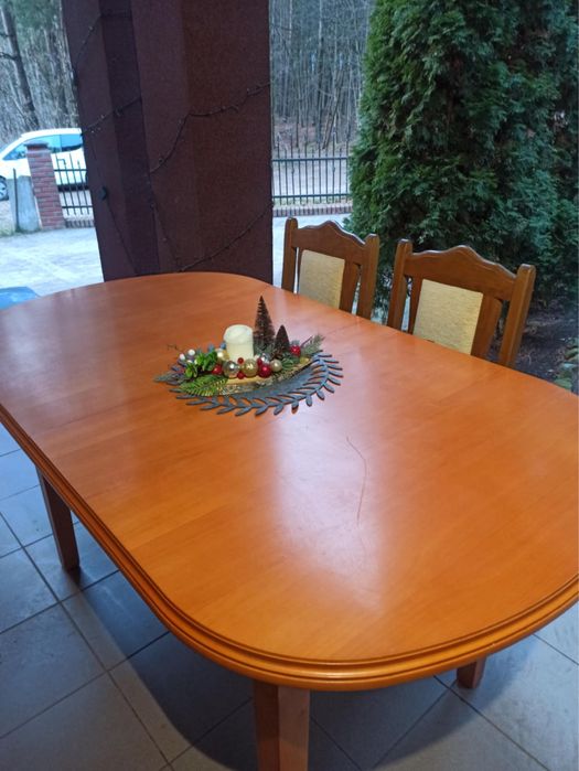 Stół do jadalni rozkładany