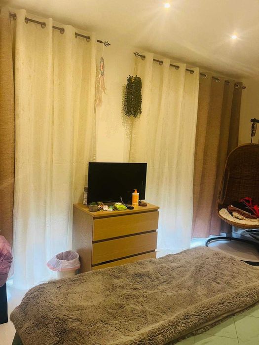 Quarto em Almada/Laranjeiro, excelente localização