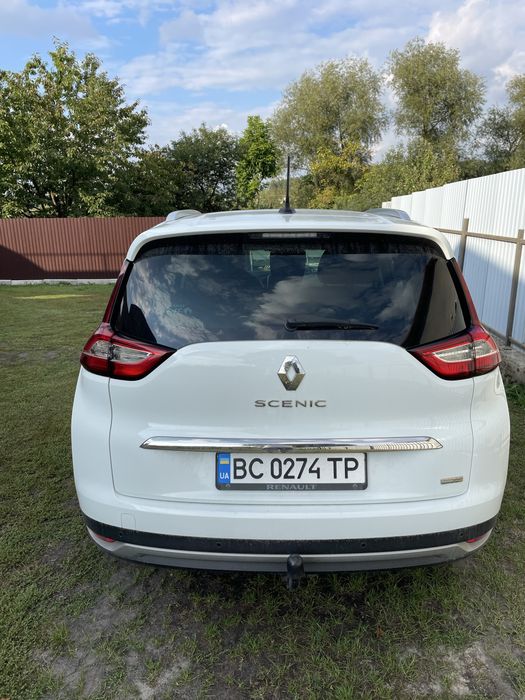 Продам автомобіль Рено Сценік 4 (гібрід асистент) 12.2017р