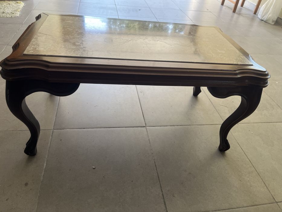 Mesa de centro em madeira e marmore