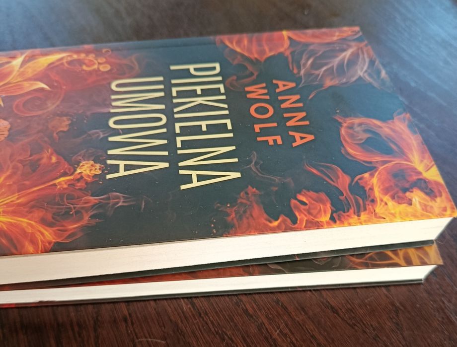 Piekielna umowa Piekielne miejsce Anna Wolf