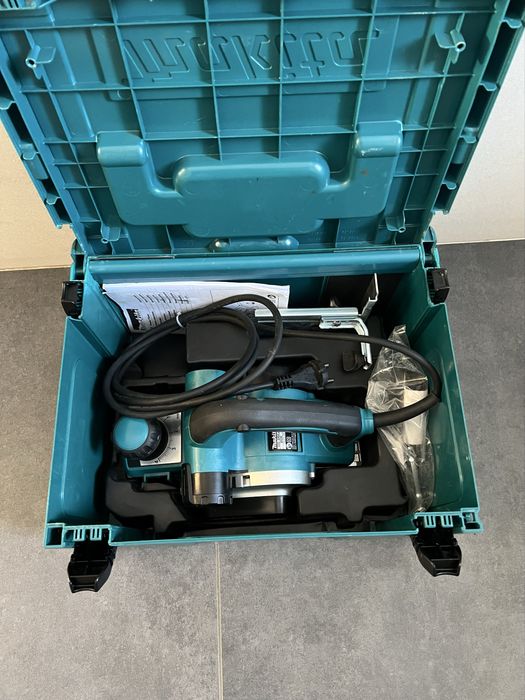 Мережевий рубанок Makita KP 0810