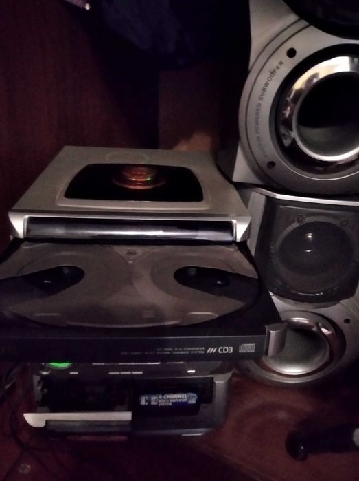 Продам ! М.Центр Самовивіз,олх доставкою НЕ відправляю! Торг!