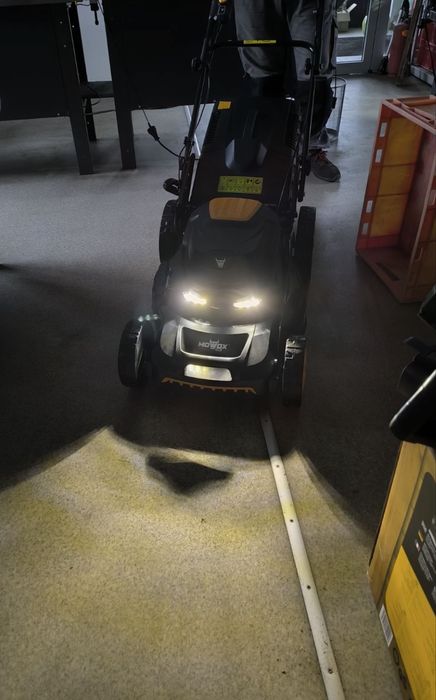 Газонокосилка Mowox EM 4662 SX-Li