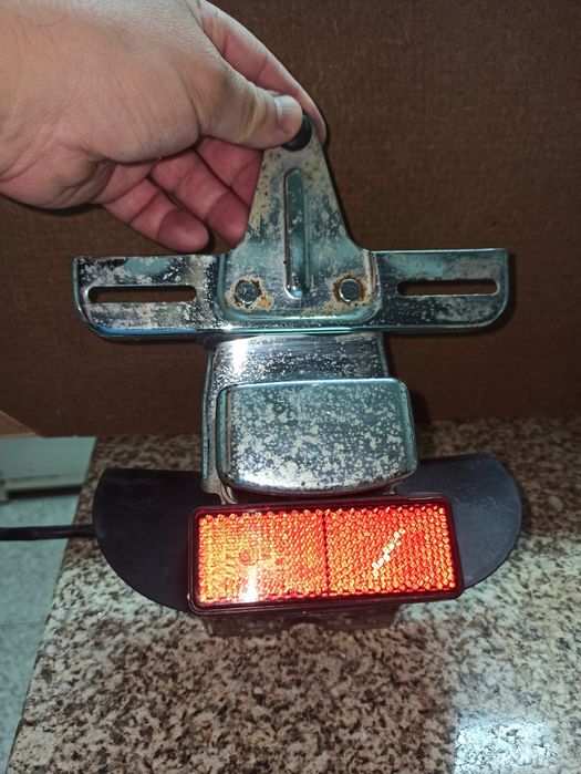 Luz presença traseira Suzuki VS 1400