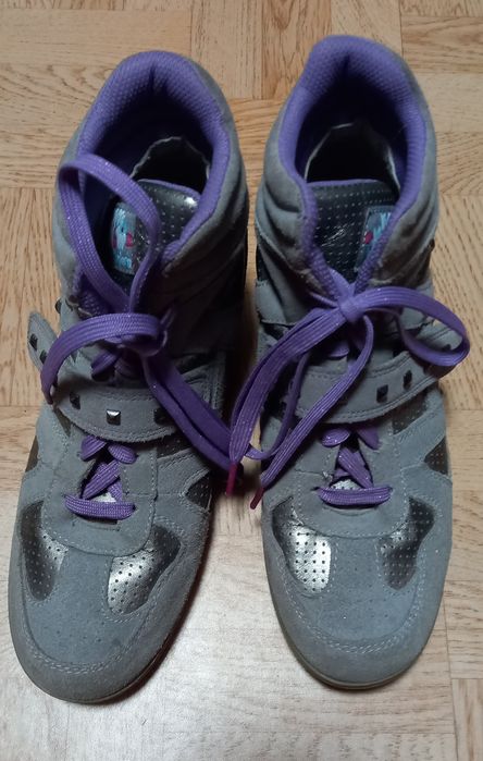 Сникерсы в хорошем состоянии