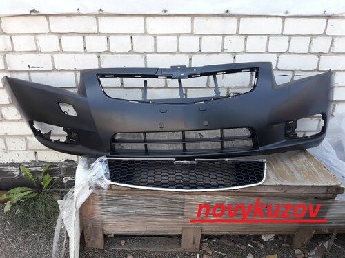 Бампер передний на Chevrolet Cruze  Шевроле Круз