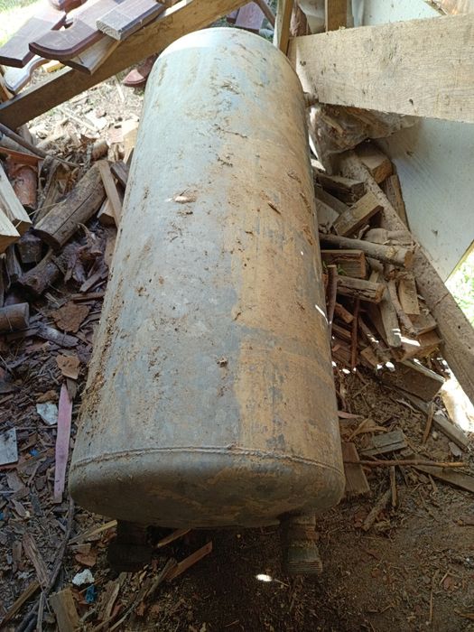 Dwa bojlery na wodę