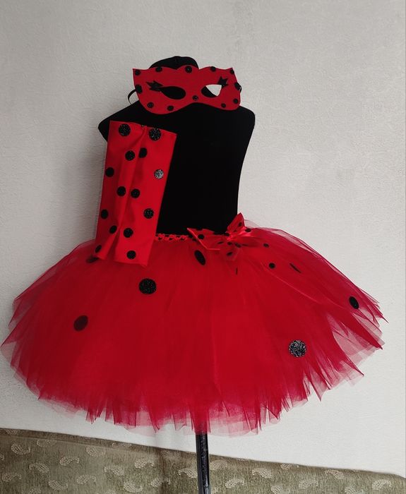 Спідничка леді баг , червона з аксесуарами.