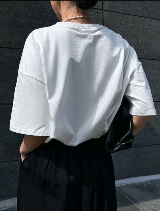 Biały t-shirt z nadrukiem M 38 nowy
